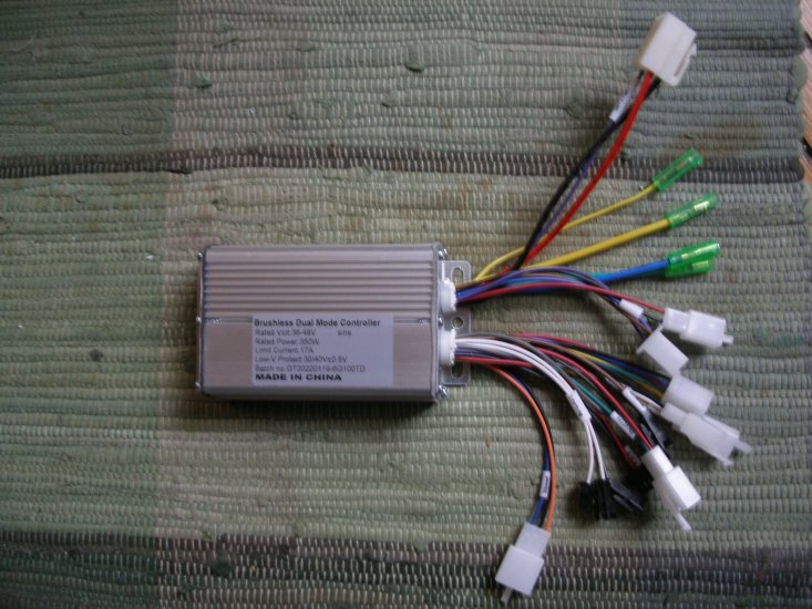 Controller 200 - 300 Watt 36 / 48 Volt, 7 Ampere, Sinus - zum Schließen ins Bild klicken