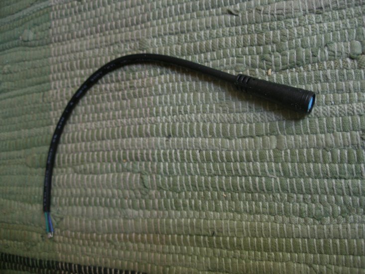 4Pin Ebike Stecker, fmale, 8mm D., mit ca. 20cm Kabel [DUPLIKAT] - zum Schließen ins Bild klicken