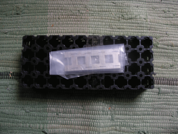 Plastikhalter + Nickelverbinder für 4S10S 18650er Akku - zum Schließen ins Bild klicken