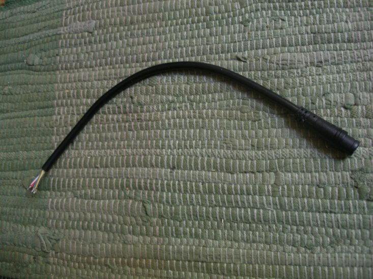 6Pin Ebike Stecker, male, 8mm D., mit ca. 20cm Kabel - zum Schließen ins Bild klicken