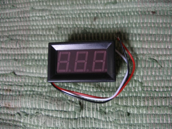 Spannungsanzeigemodul 0-100V, rot - zum Schließen ins Bild klicken