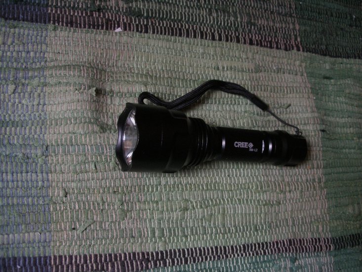 LED Scheinwerfer / Taschenlampe XHP50.2 (Reflektor) *TOP* - zum Schließen ins Bild klicken