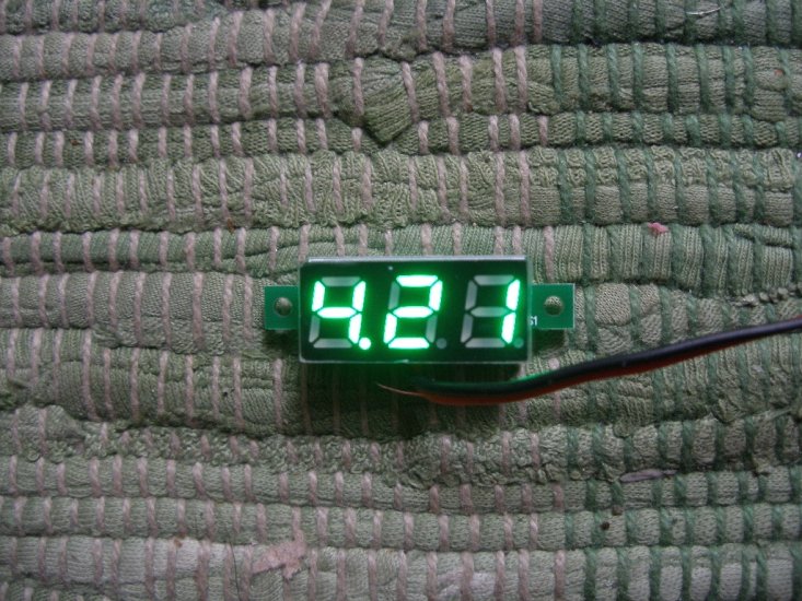Spannungsanzeigemodul 3-100V, grün, klein - zum Schließen ins Bild klicken