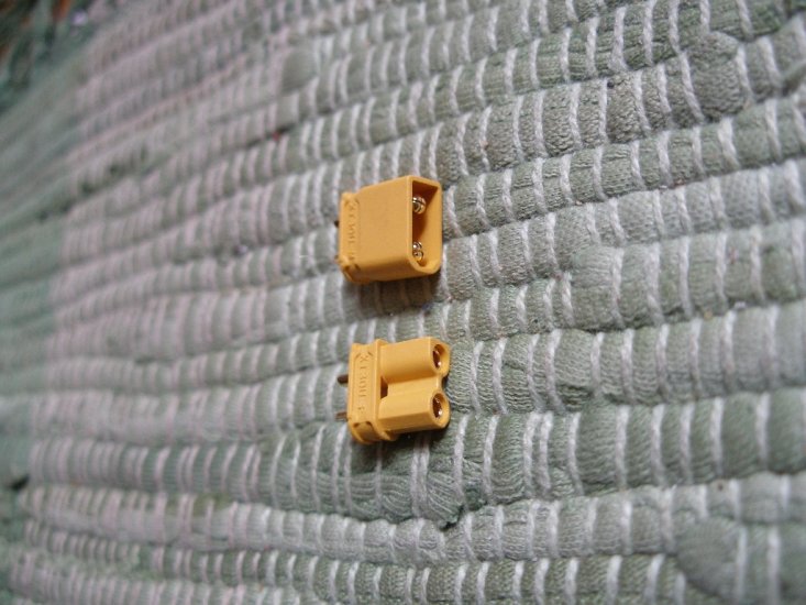 XT30U Hochstromstecker, gelb, 1 Paar, genuine - zum Schließen ins Bild klicken