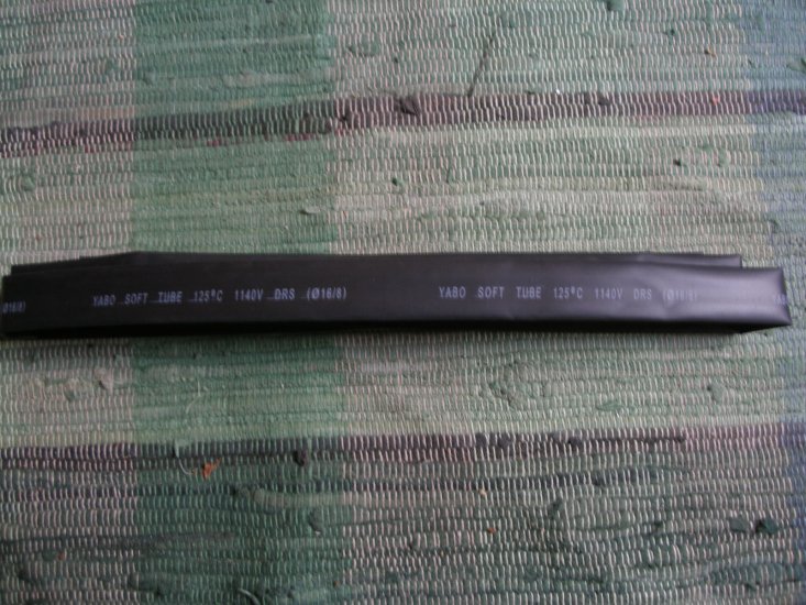 Schrumpfschlauch Flachmaß 25 mm, schwarz, 1 Meter, 2:1 - zum Schließen ins Bild klicken