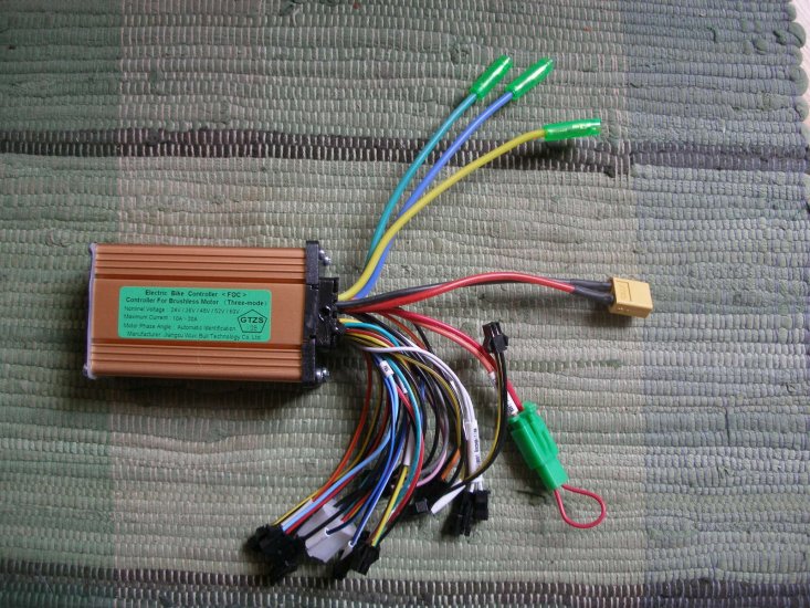 Sinuscontroller 24V - 60V, ca. 10 - 20 Ampere , 250-350 Watt - zum Schließen ins Bild klicken