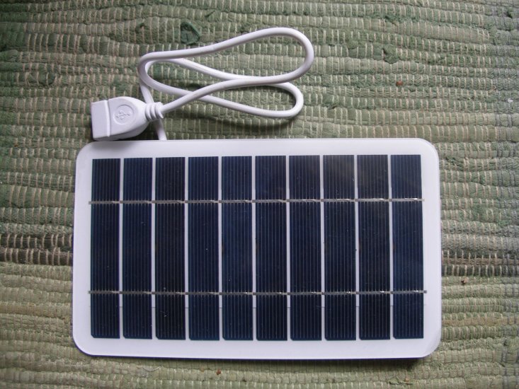 Solarpanel / Ladegerät mit 5V USB Ausgang 2W - zum Schließen ins Bild klicken