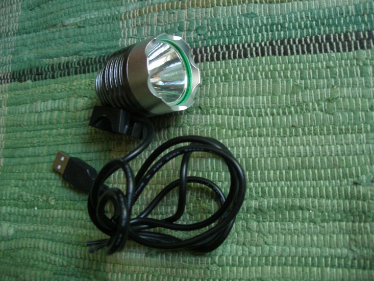 LED Scheinwerfer 1x Cree T6 Hohlstecker - zum Schließen ins Bild klicken