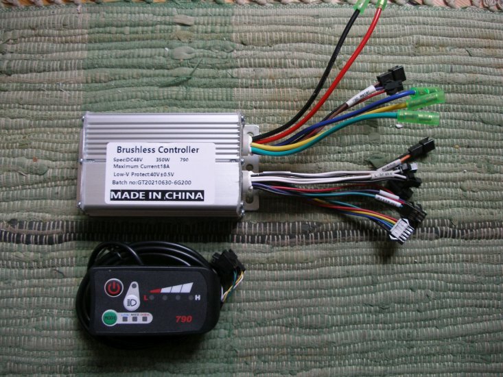 Controller 250 Watt 48 Volt, 18 Ampere + LED Display - zum Schließen ins Bild klicken