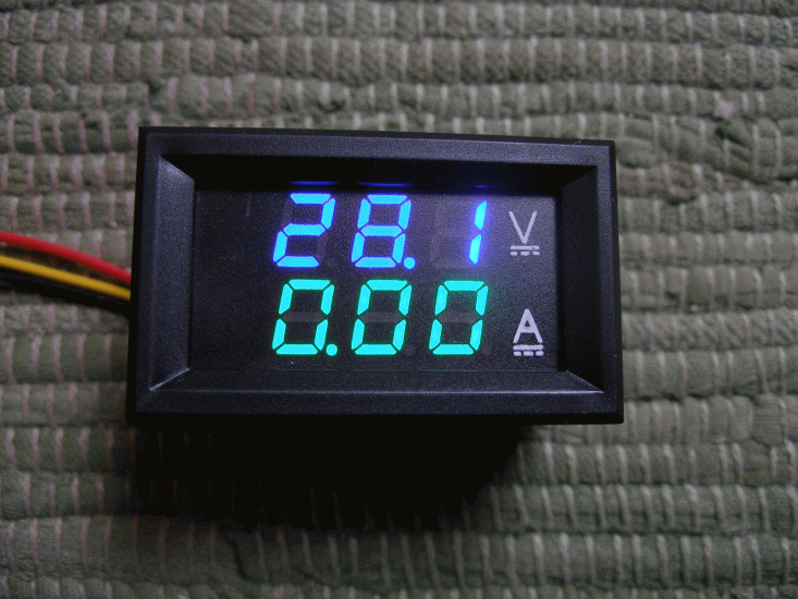 Spannungs- + Stromanzeigemodul 0-100V, 0-10A blau/grün - zum Schließen ins Bild klicken
