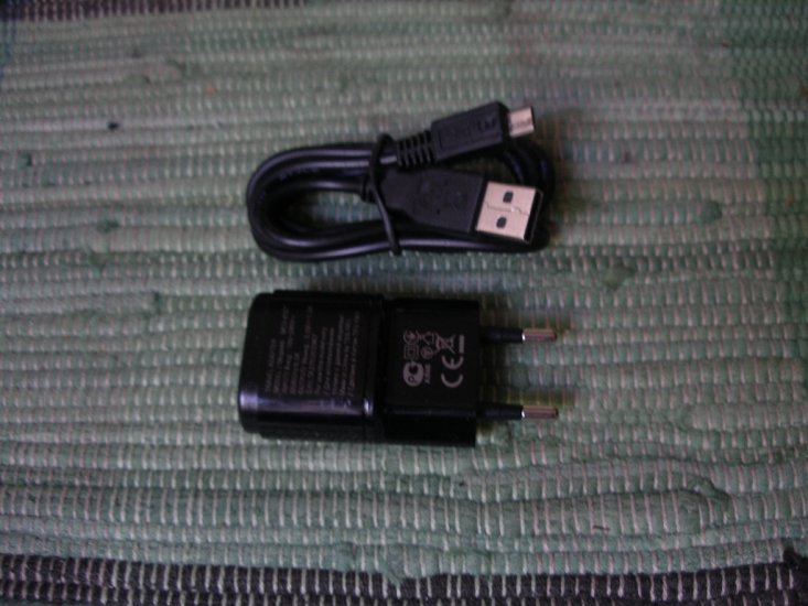 USB Ladegerät 45V - 230V auf 5 Volt USB, 1,8A - zum Schließen ins Bild klicken