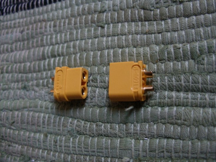 XT60U Hochstromstecker, gelb, 1 Paar, genuine - zum Schließen ins Bild klicken